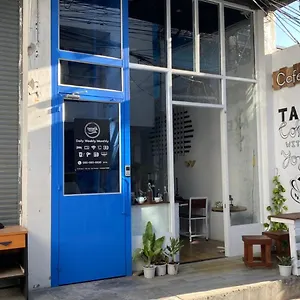 Tatata בית הארחה